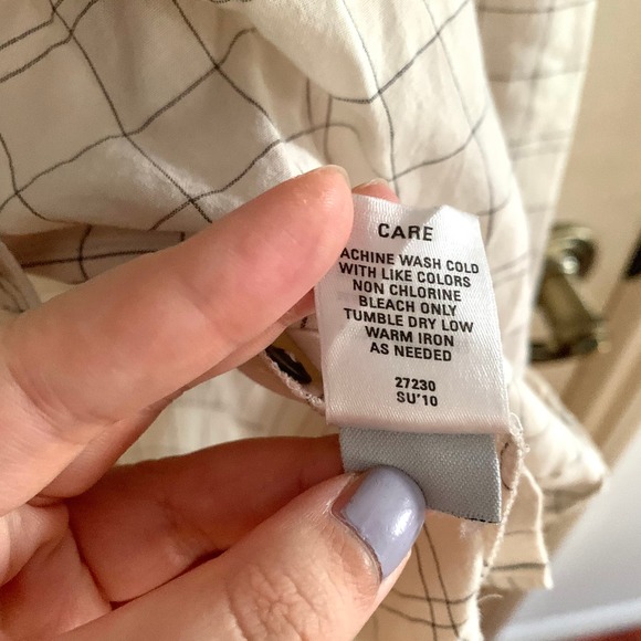 3/$15 Eliot 100% Cotton Windowpane Grid Button Down Blouse in White/Grey - Picture 7 of 7